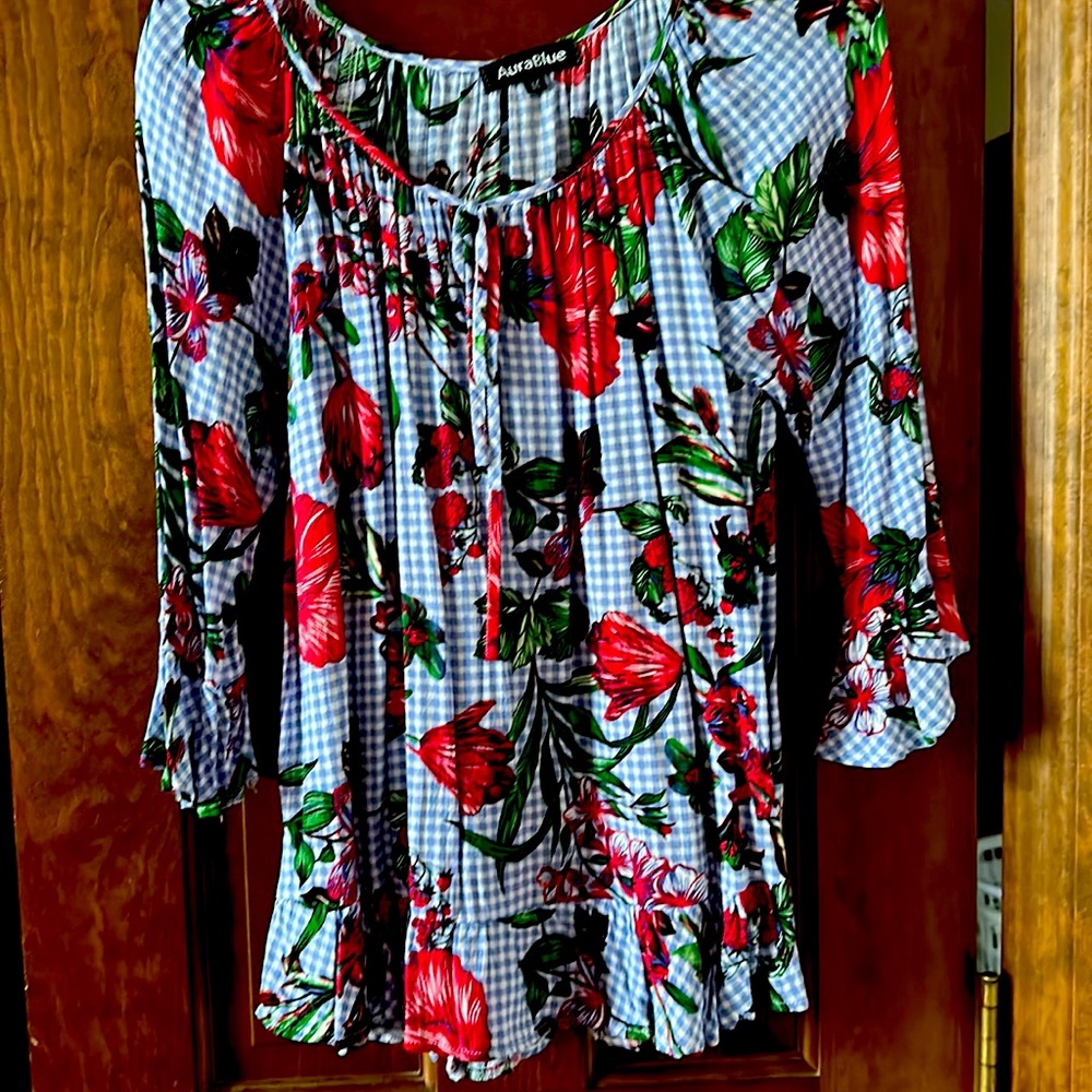 Women’s Top (M)